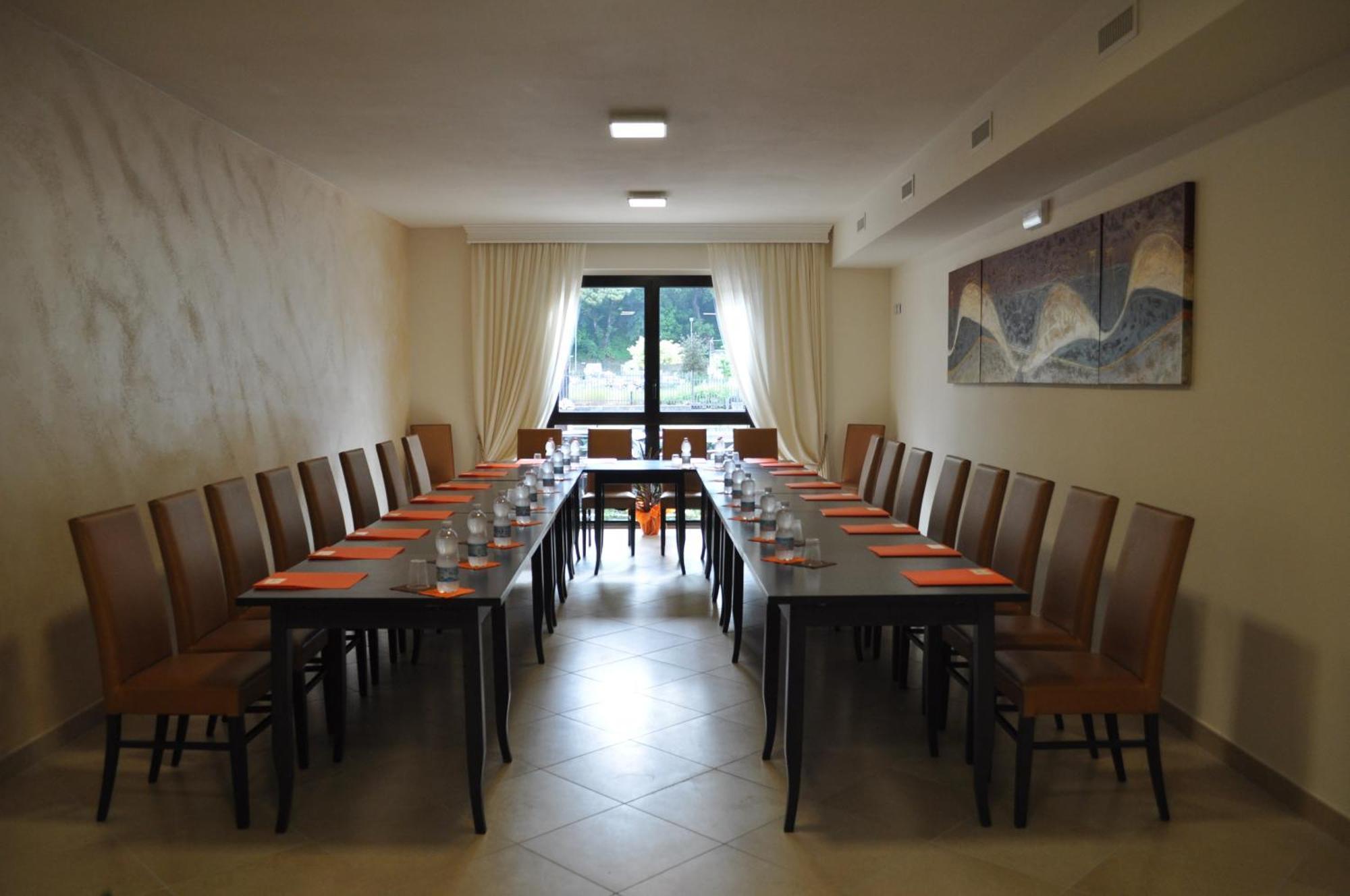 Hotel Centova Perugia Bagian luar foto