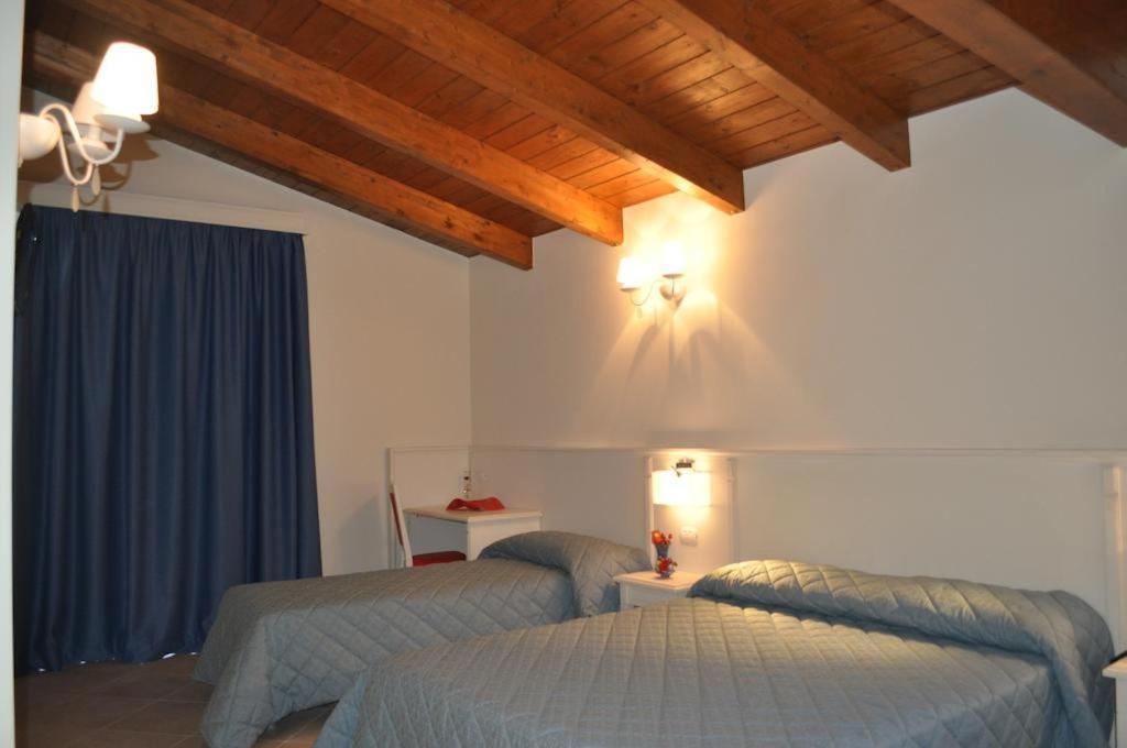 Hotel Centova Perugia Bagian luar foto