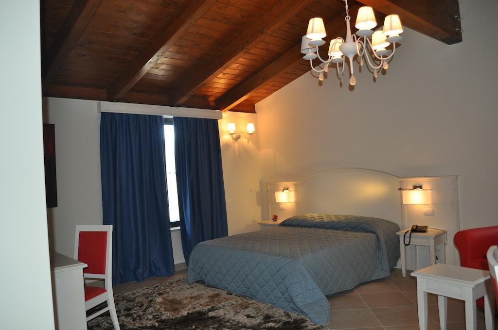 Hotel Centova Perugia Bagian luar foto