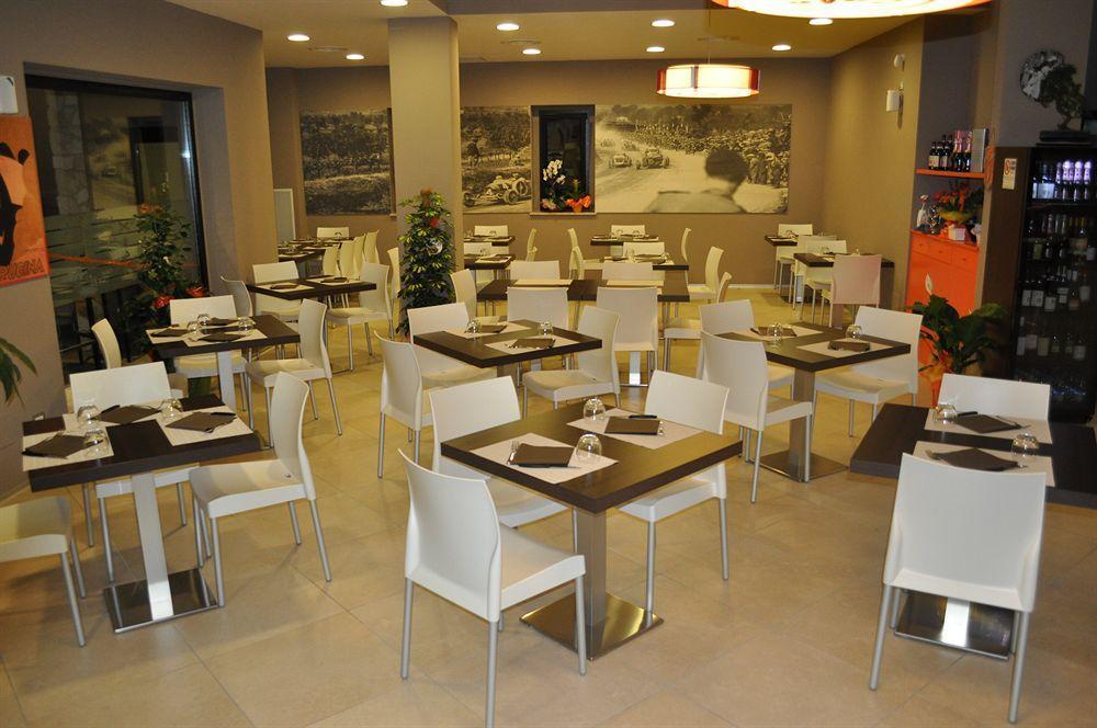 Hotel Centova Perugia Bagian luar foto